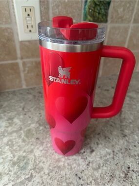 Stanley Limited Edition Valentines Day 30oz Red and Pink Heart